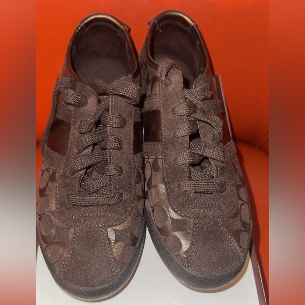 VINTAGE Coach Signature Sneaker Size 7